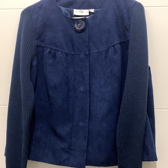 Blue suede jacket with magnetic buttons - Picture 2 of 7